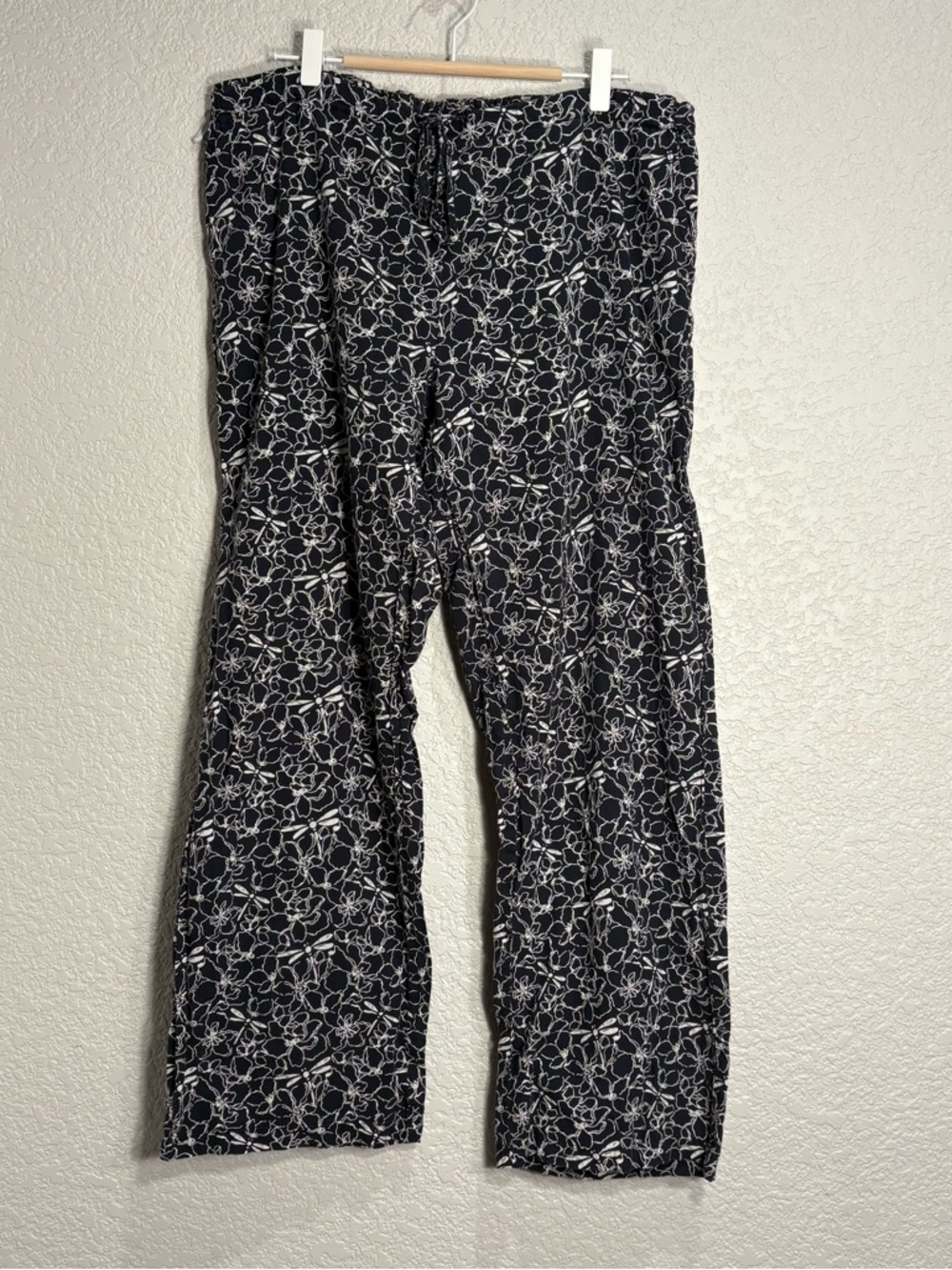 Mahogany Women’s Black 100% Cotton Sleep Pants with White Floral Print Large